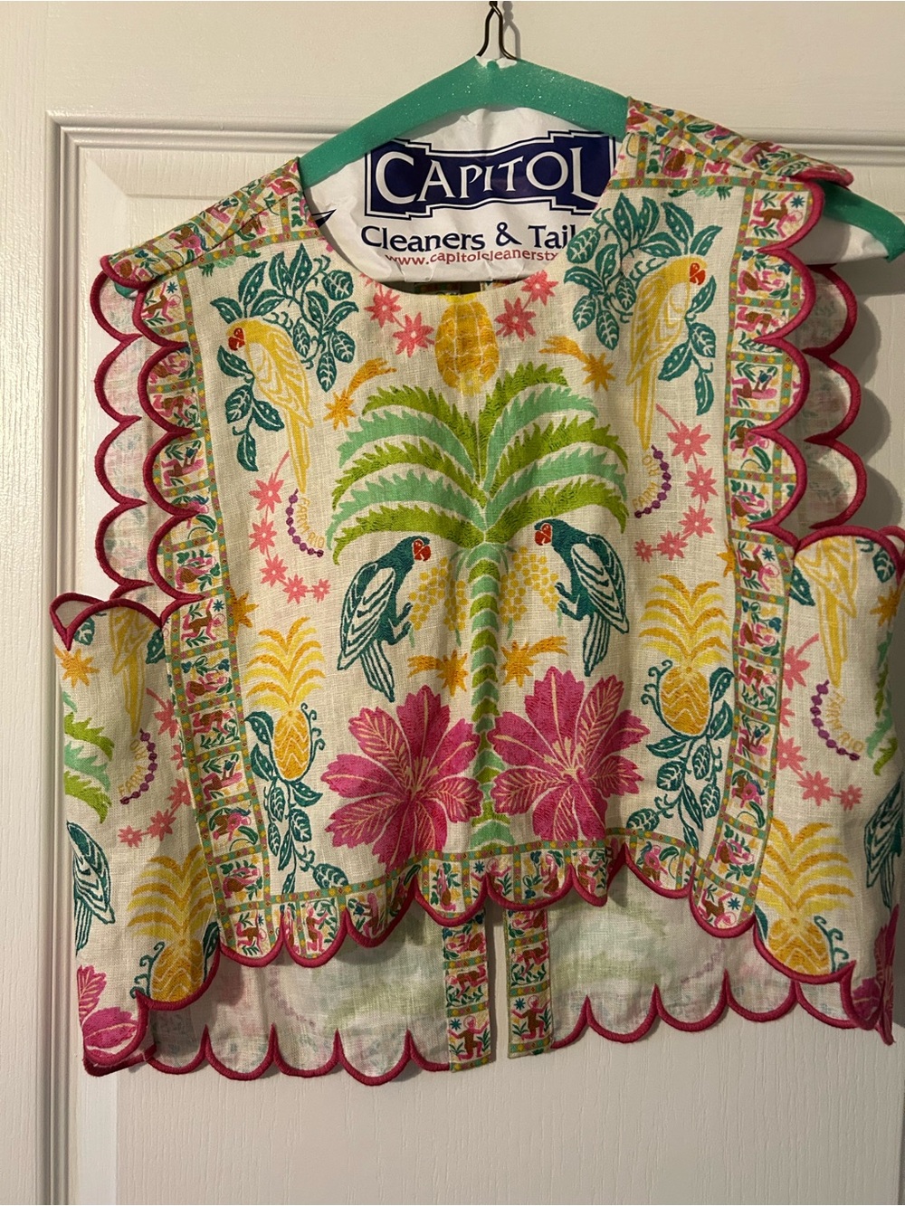 FARM RIO Embroidered Floral Linen Crop Top never worn!